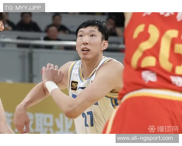 周琦腰伤困扰北京男篮谨慎寻求第四外援以增强阵容实力