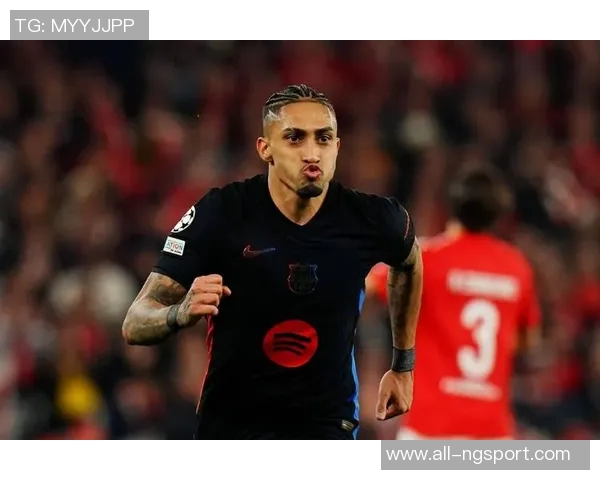 EAFC26年度最佳11人揭晓登贝莱领衔赖斯范戴克入选拉菲尼亚遗憾落选 EAFC26年度最佳11人揭晓登贝莱领衔赖斯范戴克入选拉菲尼亚遗憾落选