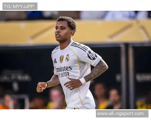 梅开二度的罗德里戈在社交媒体分享庆祝照片表达付出值得的感慨